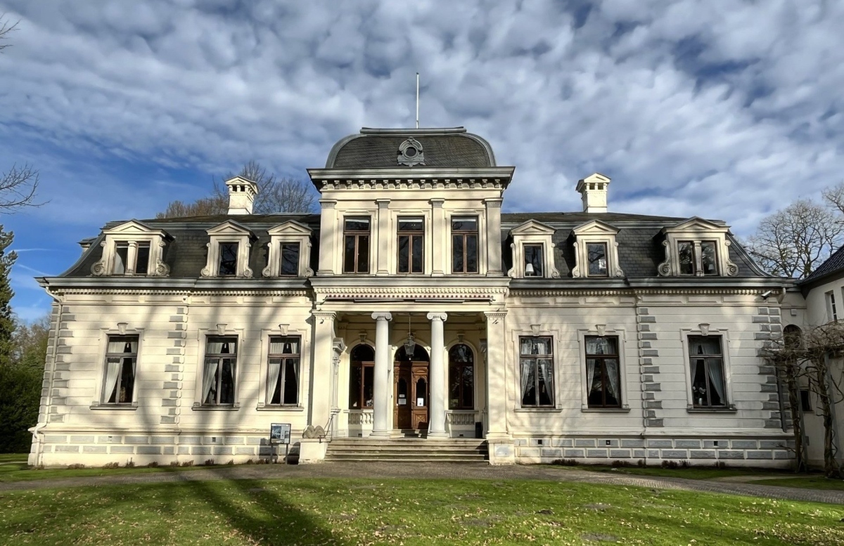 Außenansicht Palais Rastede